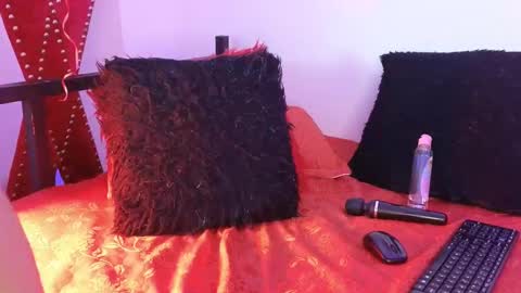 Snapshot of kairy4x chatting on 02/11/25, 10:39 Kairy online show from 02/11/25, 10:39