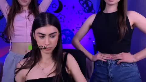 Kaisy online show from 04/23/26, 12:29