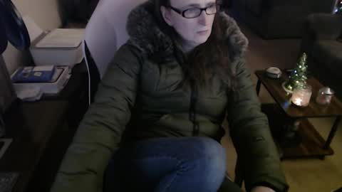 Snapshot of kait331 chatting on 12/04/24, 01:36 Camprincess331 online show from 12/04/24, 01:36