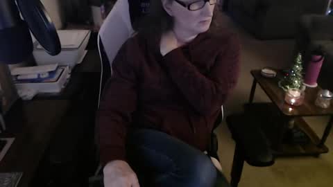 Snapshot of kait331 chatting on 12/16/24, 01:10 Camprincess331 online show from 12/16/24, 01:10