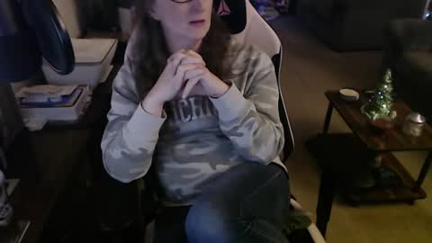 Snapshot of kait331 chatting on 12/18/24, 01:26 Camprincess331 online show from 12/18/24, 01:26