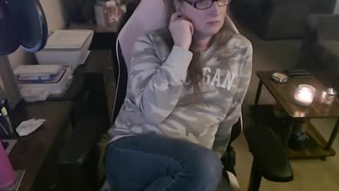 Snapshot of kait331 chatting on 01/03/25, 01:05 Camprincess331 online show from 01/03/25, 01:05