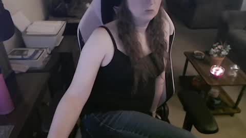 Snapshot of kait331 chatting on 03/08/25, 01:17 Camprincess331 online show from 03/08/25, 01:17