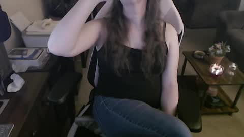 Snapshot of kait331 chatting on 03/09/25, 04:16 Camprincess331 online show from 03/09/25, 04:16