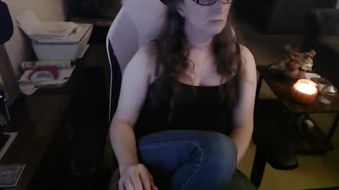 Snapshot of kait331 chatting on 09/28/25, 01:22 Camprincess331 online show from 09/28/25, 01:22