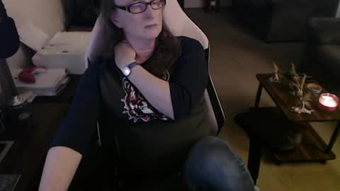 Snapshot of kait331 chatting on 05/10/26, 01:44 Camprincess331 online show from 05/10/26, 01:44