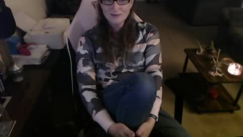Snapshot of kait331 chatting on 05/24/26, 01:10 Camprincess331 online show from 05/24/26, 01:10