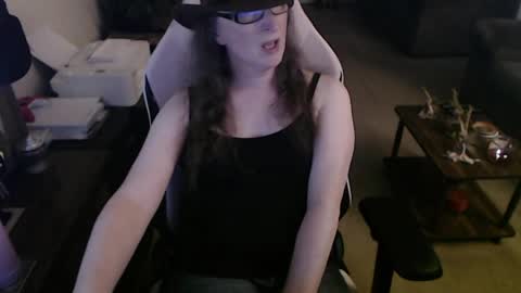 Snapshot of kait331 chatting on 05/28/26, 01:25 Camprincess331 online show from 05/28/26, 01:25