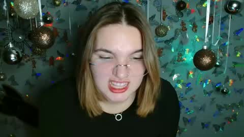 Kaitlin online show from 11/24/25, 06:07