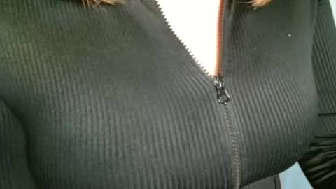 Kaitlin online show from 04/21/26, 10:32