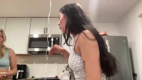 Kaitlyn Beckham online show from 09/17/25, 02:02