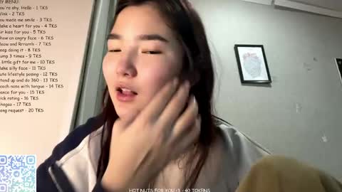 Sakura online show from 04/29/26, 02:54