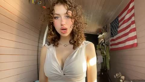 Lily online show from 04/25/26, 01:41