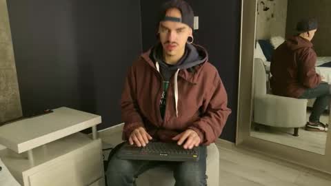 Kale online show from 10/24/25, 11:17