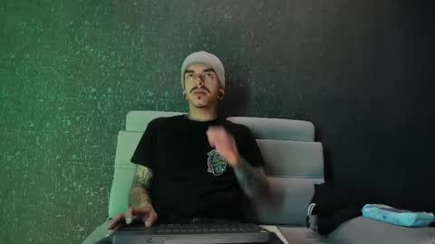 Kale online show from 11/08/25, 11:21