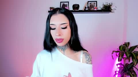 Kali Ka Please help me with your thumbs up its important   dont forget my birthday on October 26 online show from 09/24/25, 06:11