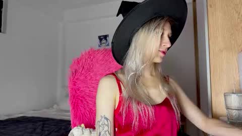 kali_the_goddess online show from 10/31/25, 12:06