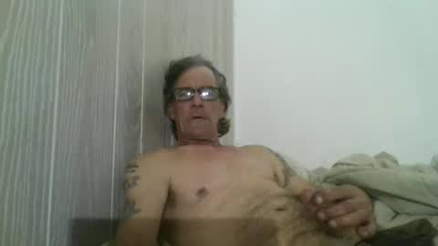 Snapshot of kalifornia91666 chatting on 01/24/25, 10:19 kalifornia91666 online show from 01/24/25, 10:19