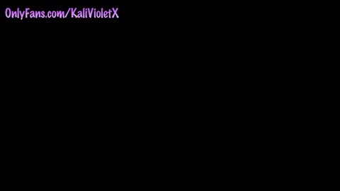 Snapshot of kalivioletx chatting on 12/17/24, 06:35 Kali Violet online show from 12/17/24, 06:35