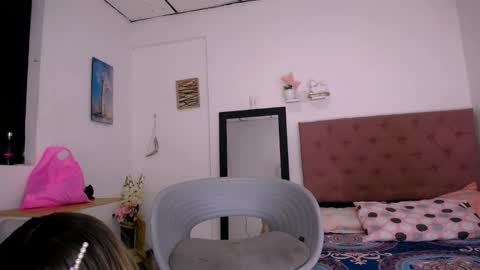 Snapshot of kalliste_1 chatting on 12/02/25, 03:23 Kalliste online show from 12/02/25, 03:23