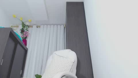 Hannah online show from 12/15/24, 03:02