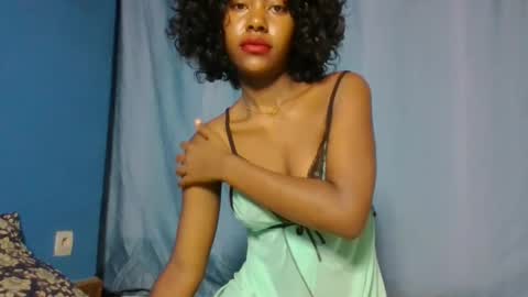 Snapshot of kalo19740341 chatting on 02/25/26, 12:15 kalo Marie2026 online show from 02/25/26, 12:15