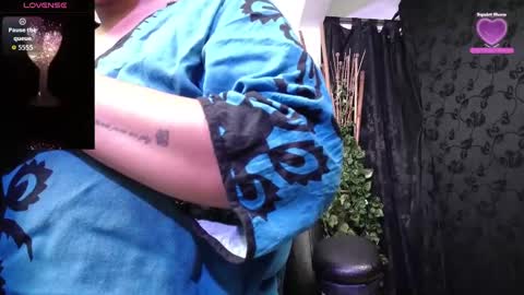 Snapshot of kalpananaisha_ chatting on 10/20/25, 10:16 Alisha online show from 10/20/25, 10:16