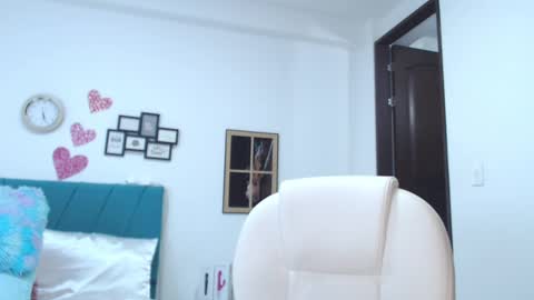 Kamilalopez online show from 02/18/25, 10:58