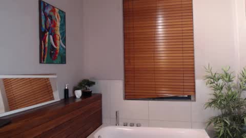 Snapshot of kamal_wolff chatting on 03/02/26, 12:12 jhon online show from 03/02/26, 12:12