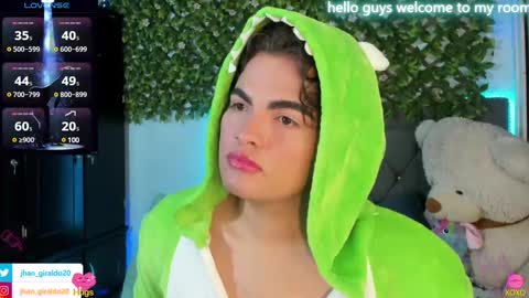 Snapshot of kami_22 chatting on 02/13/25, 08:17 camilo  independent model online show from 02/13/25, 08:17
