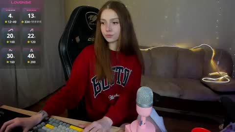 Snapshot of kami_mur chatting on 10/06/25, 05:43 Kami mur online show from 10/06/25, 05:43