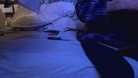 Snapshot of kamikazeozzy_juicylucee chatting on 02/26/26, 08:35 kamikazeozzy_juicylucee online show from 02/26/26, 08:35