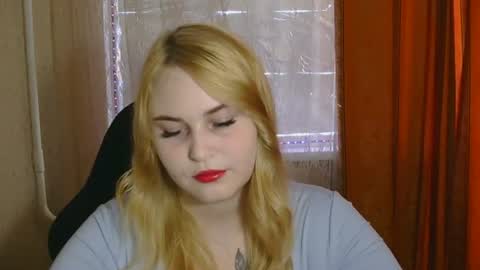 Snapshot of kamilablonde chatting on 07/23/26, 03:32 KamilaBlonde online show from 07/23/26, 03:32