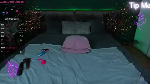 Snapshot of kamilahot25 chatting on 03/07/25, 01:40 kamilahot25 online show from 03/07/25, 01:40