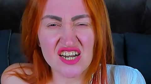 Snapshot of kamilahot25 chatting on 10/06/25, 06:27 kamilahot25 online show from 10/06/25, 06:27