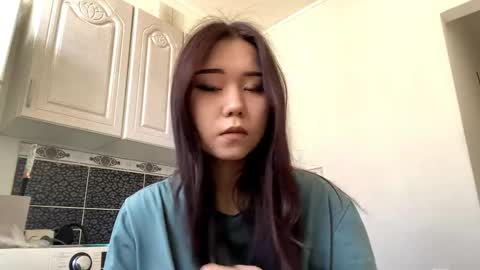 Bella online show from 04/18/26, 06:17