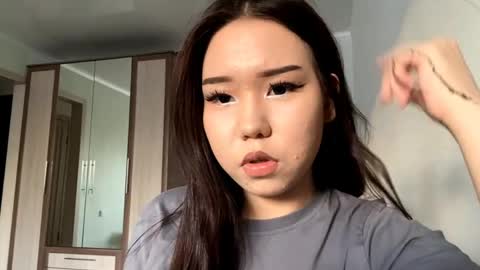 Bella online show from 04/24/26, 01:13