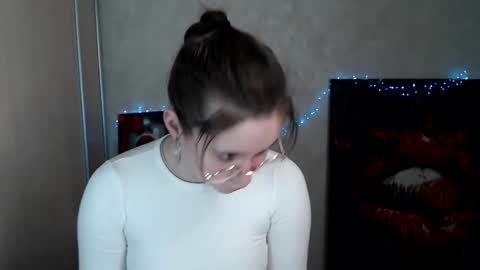 kamilla_love_ online show from 04/03/26, 01:09