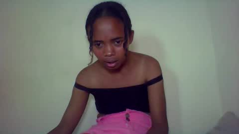 kamillah69 online show from 11/15/25, 06:59