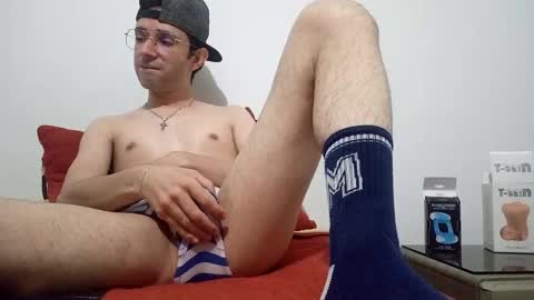 Snapshot of kamilo18655187 chatting on 02/13/25, 04:43 kamilo24 online show from 02/13/25, 04:43