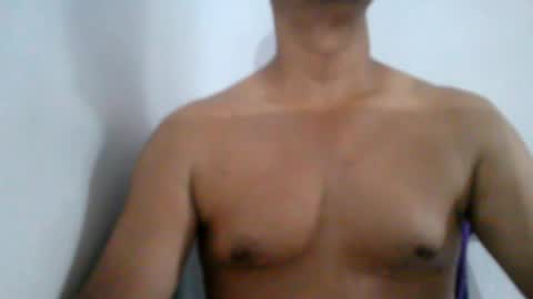 Snapshot of kamilo69_ chatting on 07/19/26, 10:57 Kamilo online show from 07/19/26, 10:57