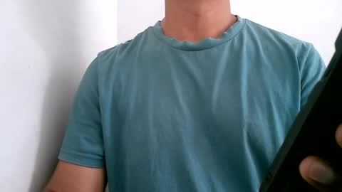 Snapshot of kamilo69_ chatting on 07/25/26, 01:08 Kamilo online show from 07/25/26, 01:08