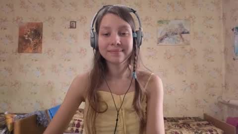 Mari  Simmons online show from 10/03/25, 06:21