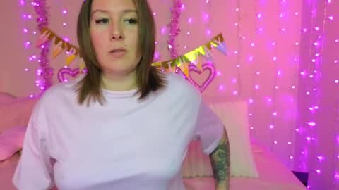Snapshot of kamrynmarie69 chatting on 02/13/25, 02:23 kamrynmarie69 online show from 02/13/25, 02:23