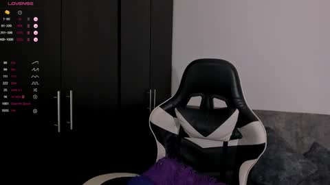 Snapshot of kandy_s chatting on 03/26/26, 05:57 Ask me online show from 03/26/26, 05:57