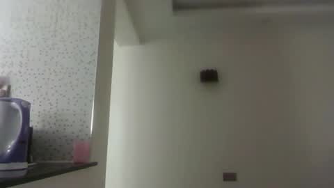 Snapshot of kandy_springs chatting on 05/19/26, 08:42 kandy_springs online show from 05/19/26, 08:42
