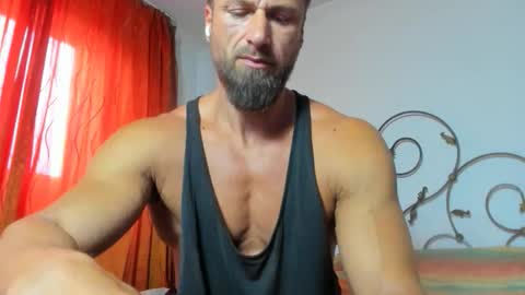 Snapshot of kanegriffin26 chatting on 05/17/26, 01:40 Kane OF strongkane online show from 05/17/26, 01:40