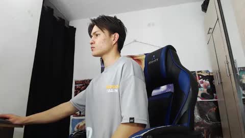 andres online show from 11/18/25, 01:26