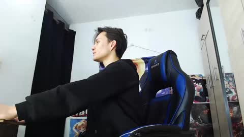 andres online show from 11/21/25, 01:54