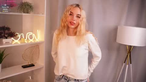 Alice online show from 10/01/25, 03:34